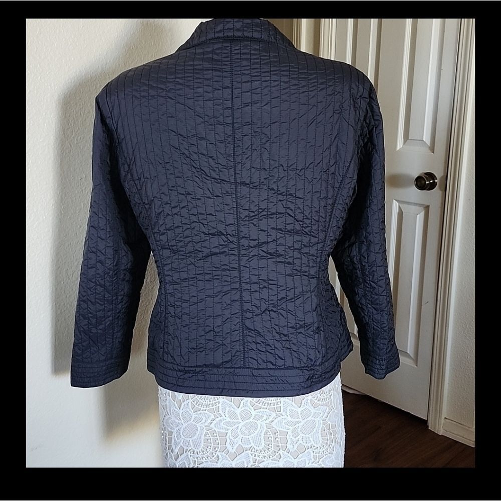 Armani Collezioni Tailored Fit Nylon Puffer Gorpcore Jacket Size 10 - Picture 2 of 12